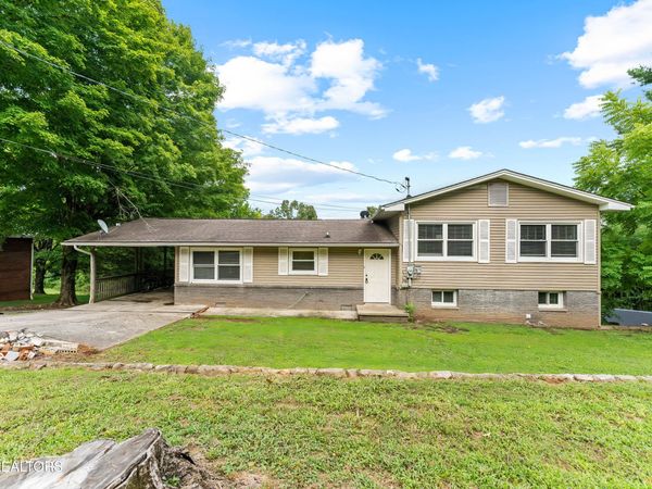 561 Robinson Drive, Loudon, TN 37774