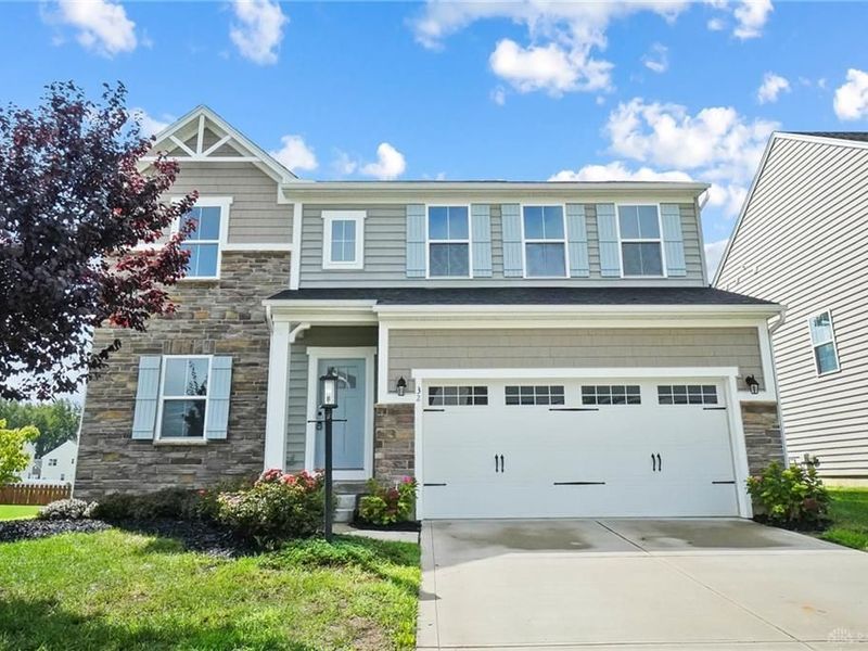 32 Waterford Boulevard, Fairborn, OH 45324 Photo 2