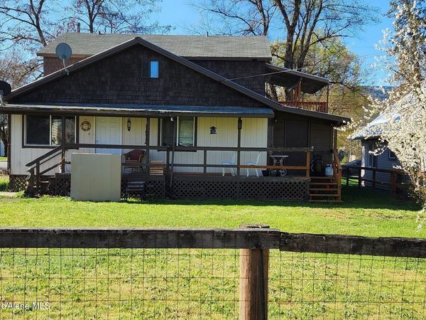 180 N Third St. , Priest River, ID 83856