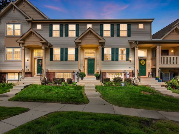 18619 W Sterling Court , Grayslake, IL 60030