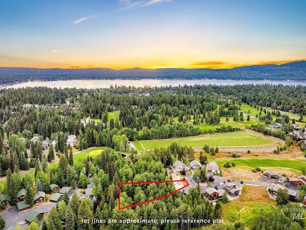 320 Mountain Cove Ct, McCall, ID 83638