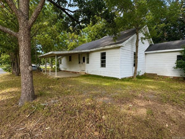 602 N Morgan Street , Hamburg, AR 71646