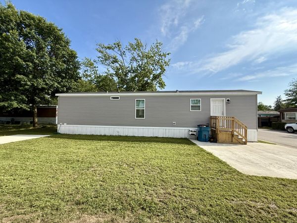 333 E Lakewood Boulevard, Unit 276, Holland, MI 49424