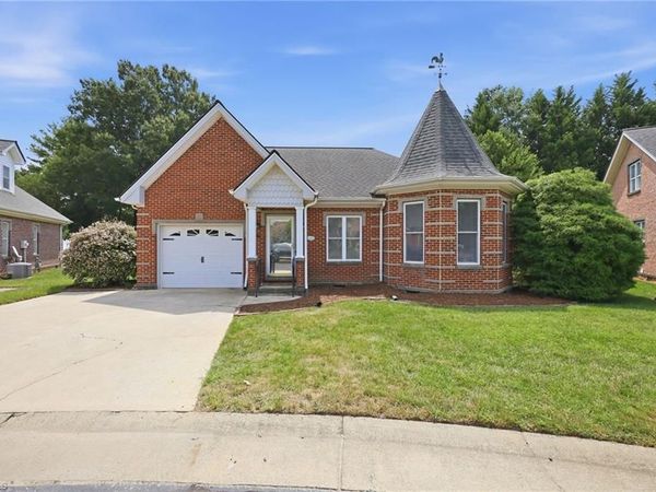 516 Leston Gilbert Drive, Kernersville, NC 27284