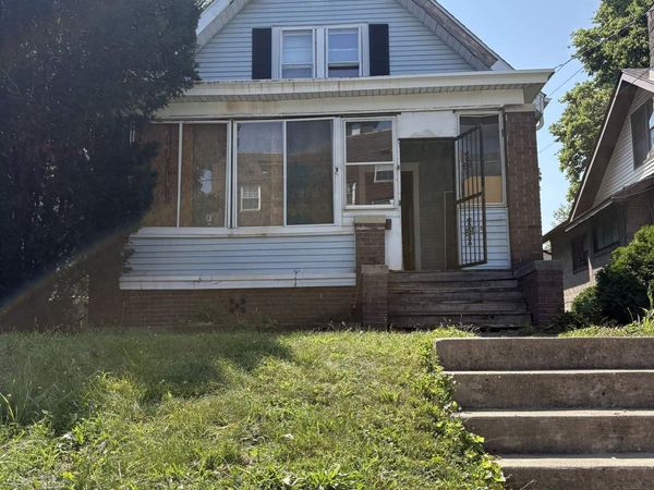 2115 N LINN Street, Peoria, IL 61604