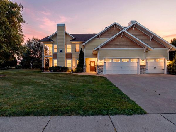 755 Hickory Way , Unit 2, Lake City, MN 55041