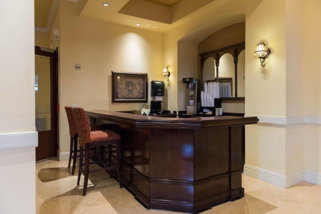 616 Clearwater Park Road, Unit 207, West Palm Beach, FL 33401 Photo