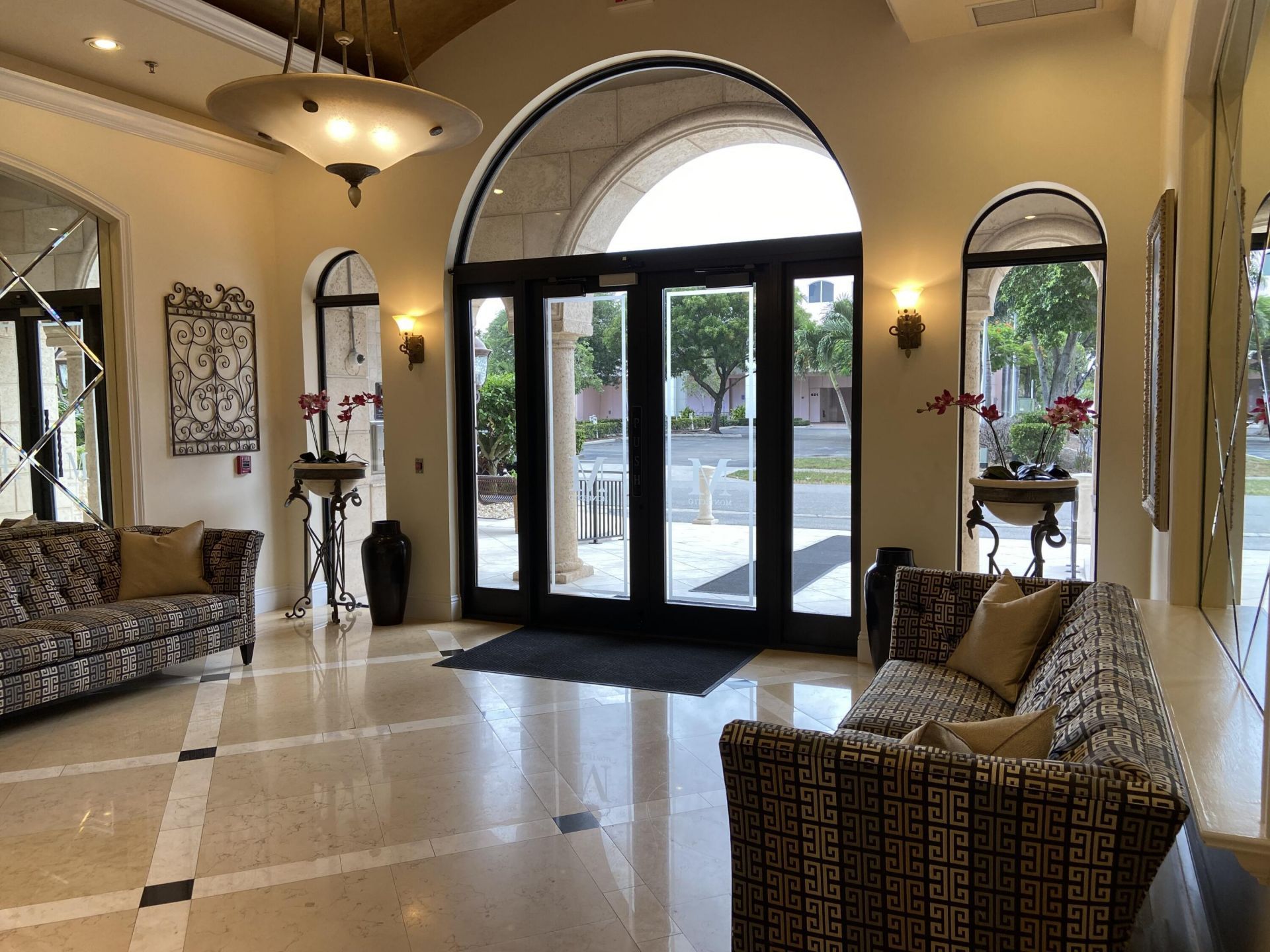 616 Clearwater Park Road, Unit 207, West Palm Beach, FL 33401 Photo