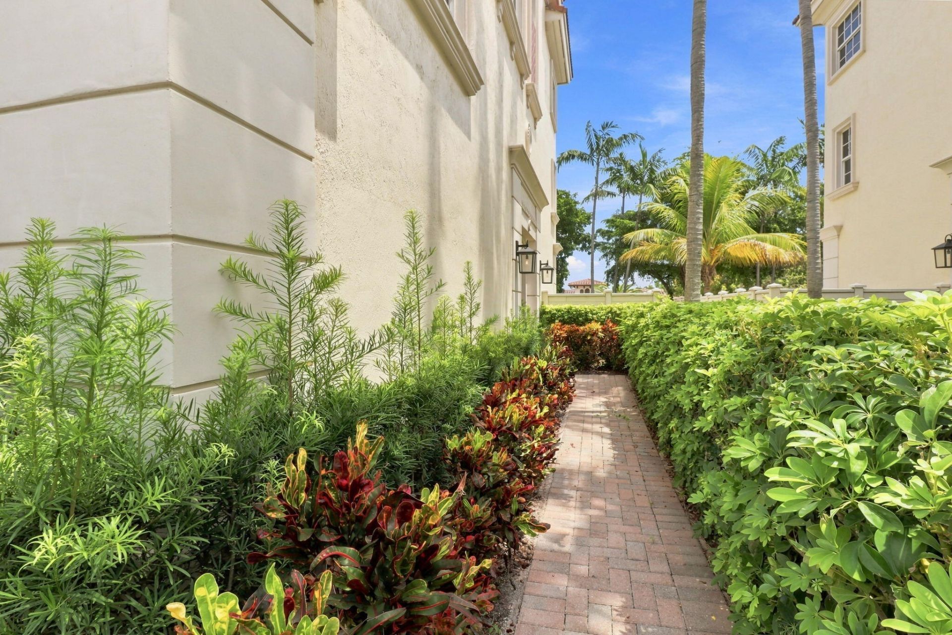 5570 NE Trieste Way, Boca Raton, FL 33487 Photo