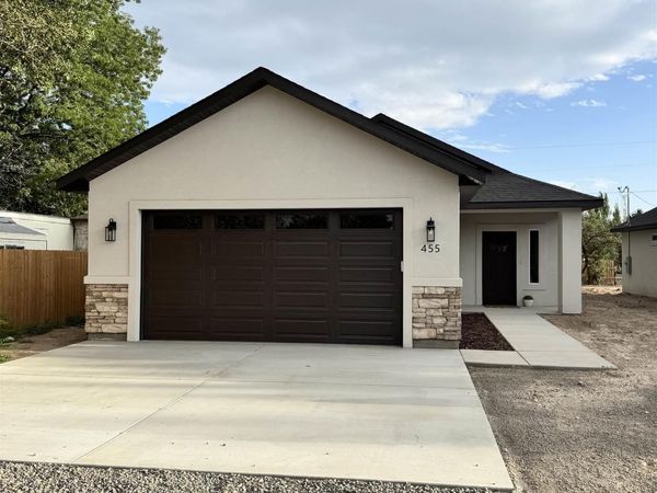 455 E C Avenue, Wendell, ID 83355