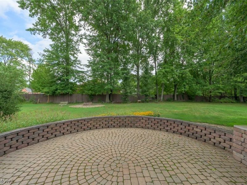 124 Saddle Ridge Circle SE, Warren, OH 44484 Photo 13