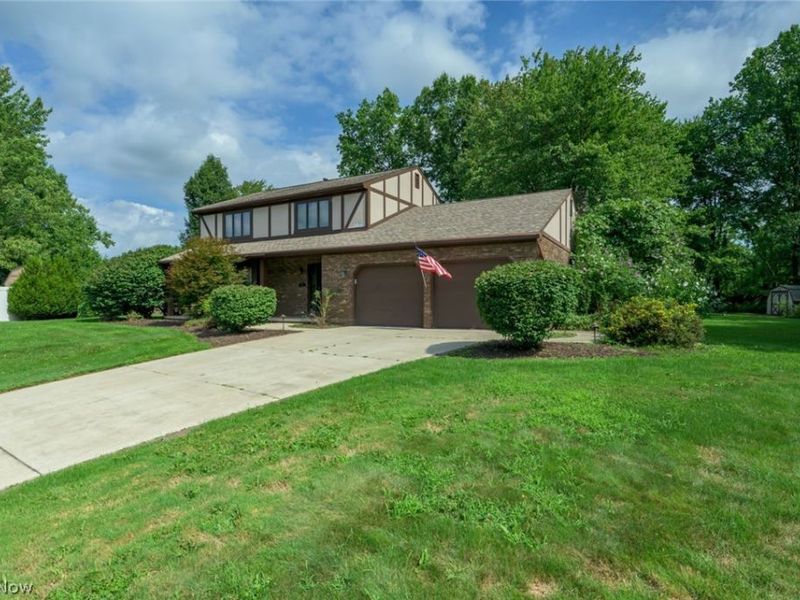 124 Saddle Ridge Circle SE, Warren, OH 44484 Photo 5
