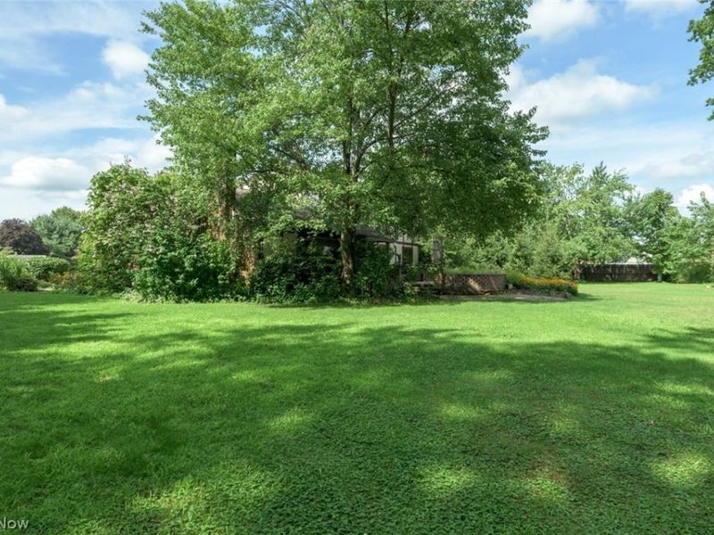 124 Saddle Ridge Circle SE, Warren, OH 44484 Photo 7