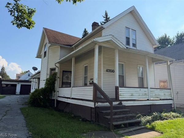 6700 Hosmer Avenue, Cleveland, OH 44105