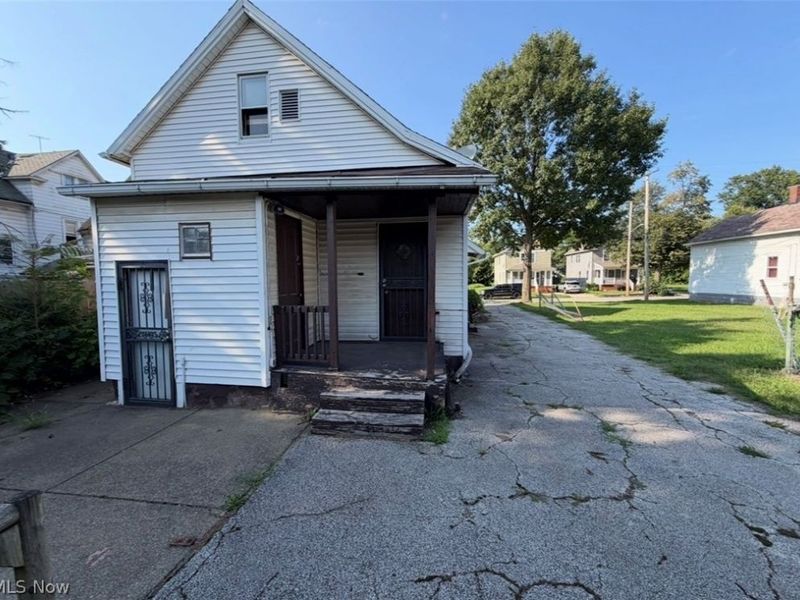 6700 Hosmer Avenue, Cleveland, OH 44105 Photo 28