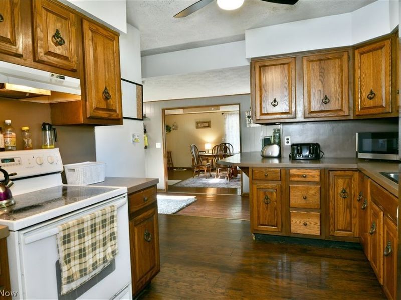 3557 Valacamp Avenue SE, Warren, OH 44484 Photo 9