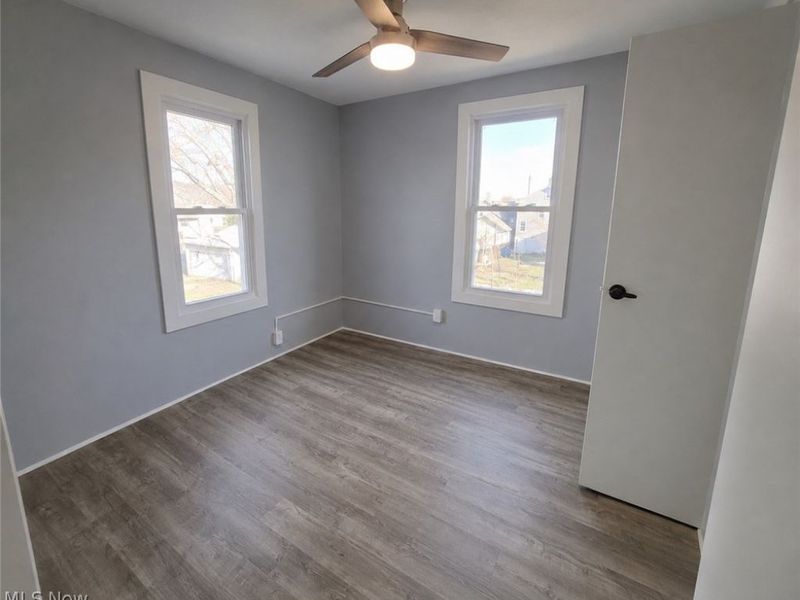 1820 Holmden Avenue , Cleveland, OH 44109 Photo 2