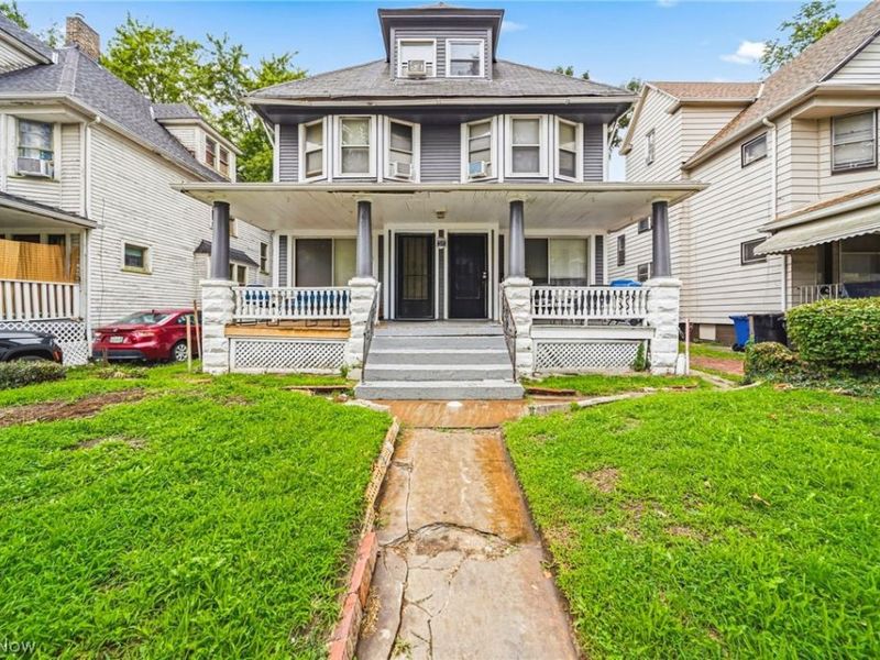 9911 North Boulevard , Cleveland, OH 44108 Photo 1