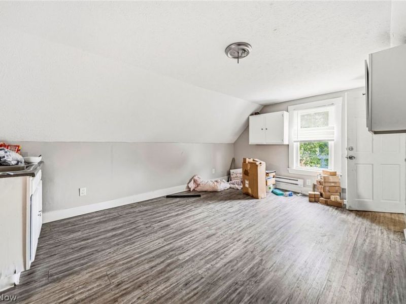 9501 Pierpont Avenue , Cleveland, OH 44108 Photo 15