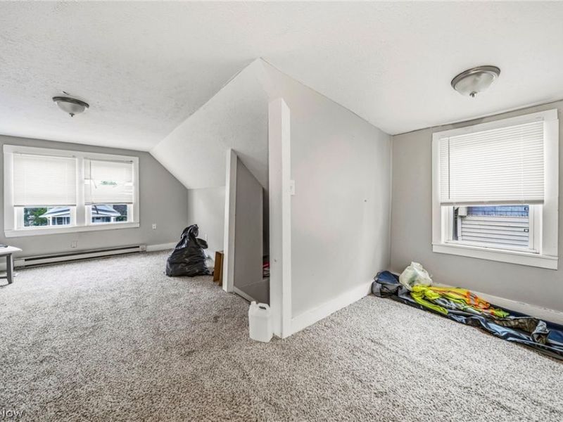 9501 Pierpont Avenue , Cleveland, OH 44108 Photo 16