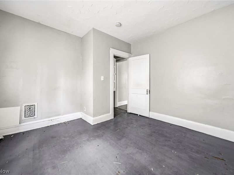 9501 Pierpont Avenue , Cleveland, OH 44108 Photo 30