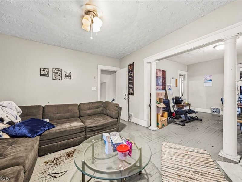 9501 Pierpont Avenue , Cleveland, OH 44108 Photo 6