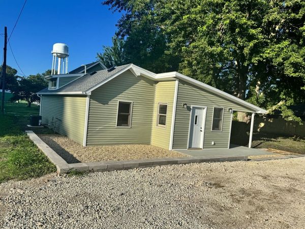 123 N Orange Street , Ludlow, IL 60949