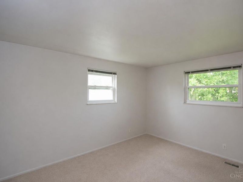 11731 Van Camp Lane, Springdale, OH 45246 Photo 23