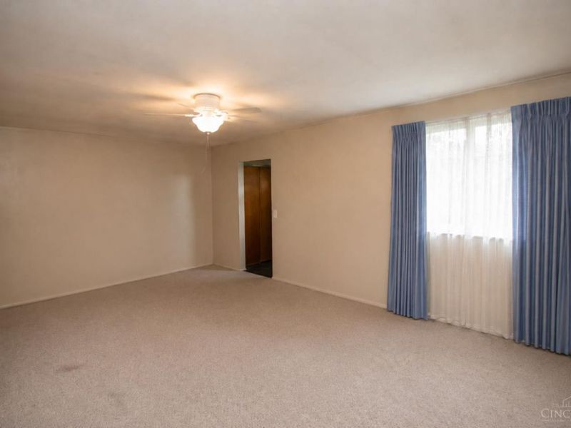 11731 Van Camp Lane, Springdale, OH 45246 Photo 6
