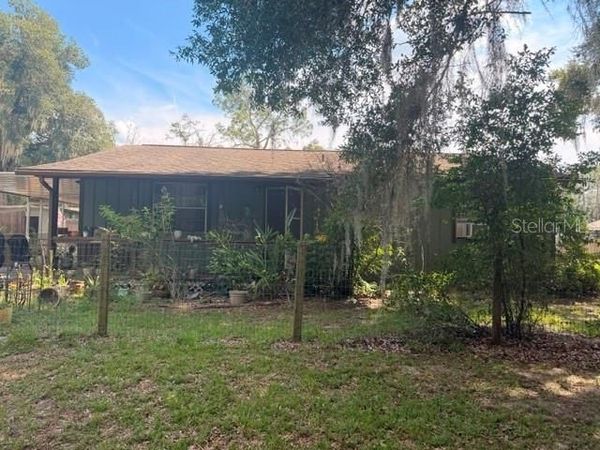 40950 W 9TH AVENUE , UMATILLA, FL 32784