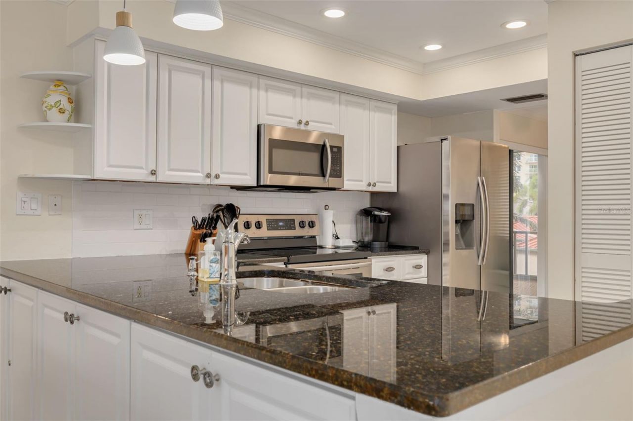 4780 Brittany Drive S, Unit 114, Saint Petersburg, FL 33715 Photo