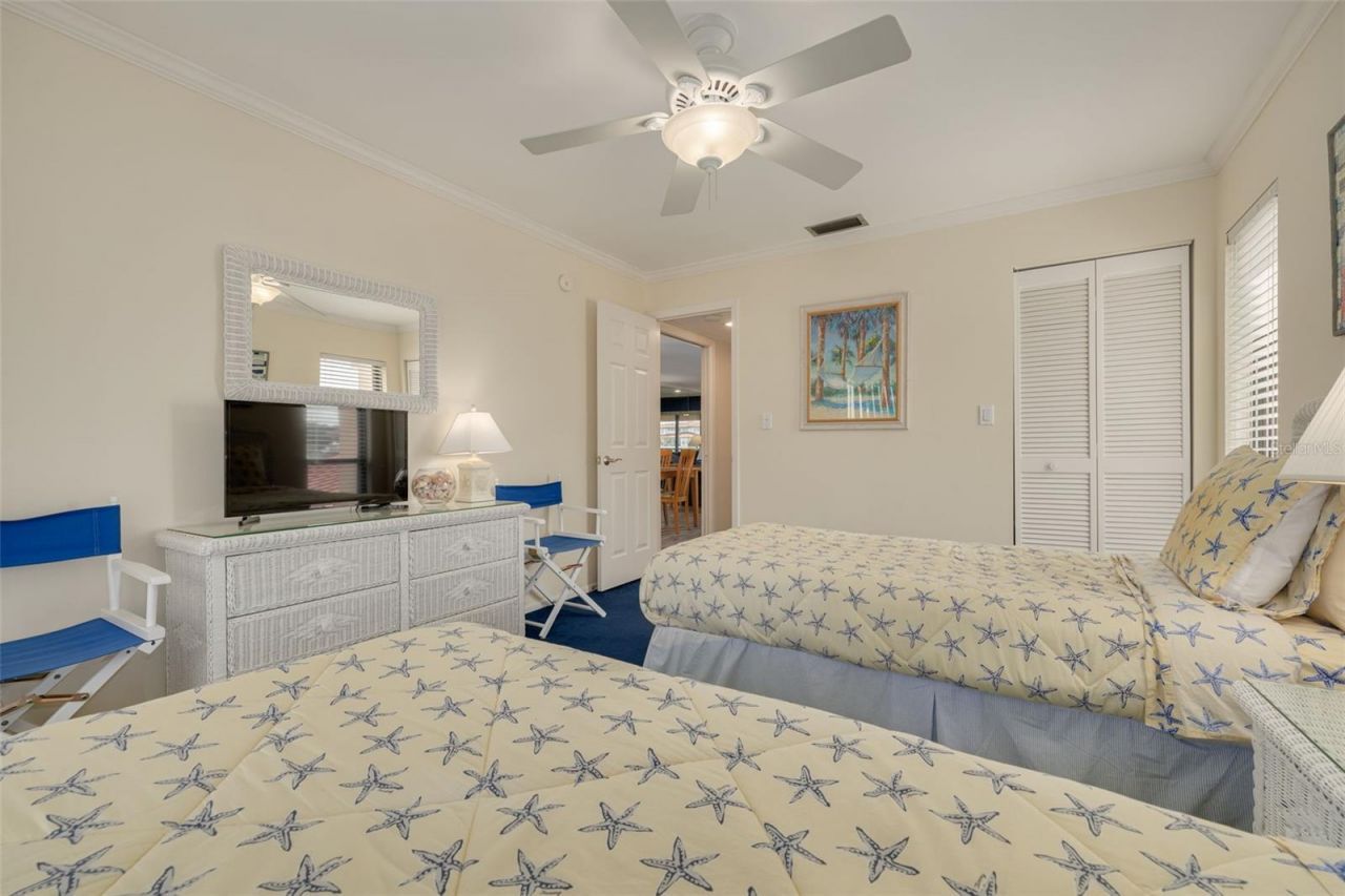 4780 Brittany Drive S, Unit 114, Saint Petersburg, FL 33715 Photo
