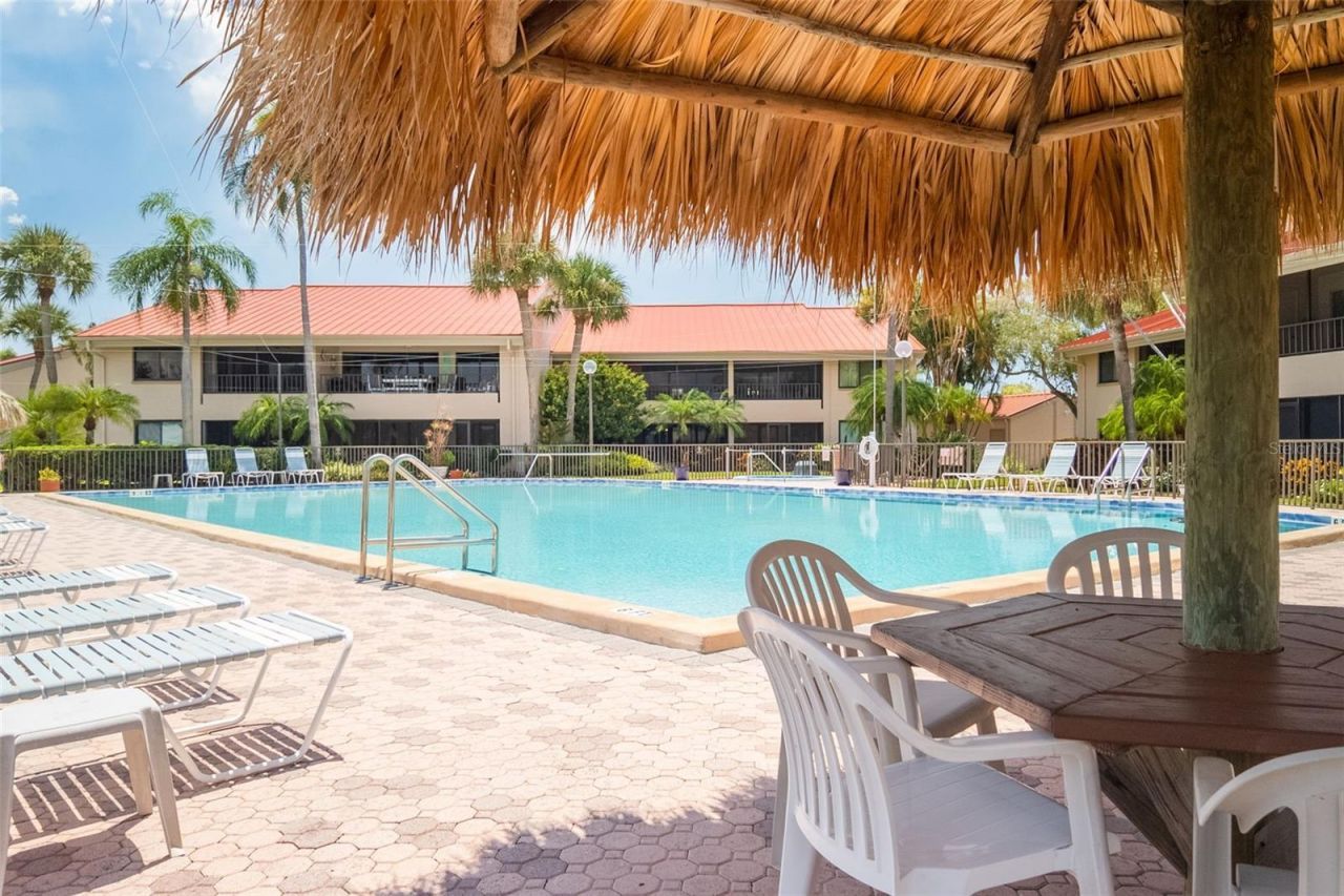 4780 Brittany Drive S, Unit 114, Saint Petersburg, FL 33715 Photo