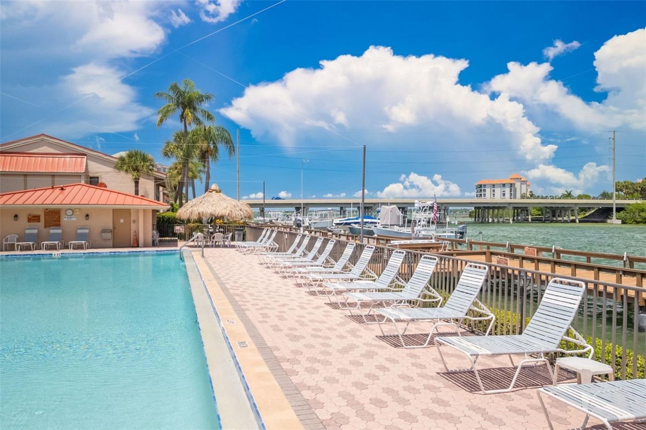 4780 Brittany Drive S, Unit 114, Saint Petersburg, FL 33715 Photo