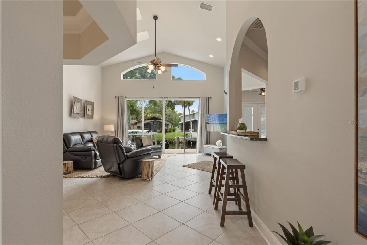 5158 S Riverview Circle , Homosassa, FL 34448 Photo