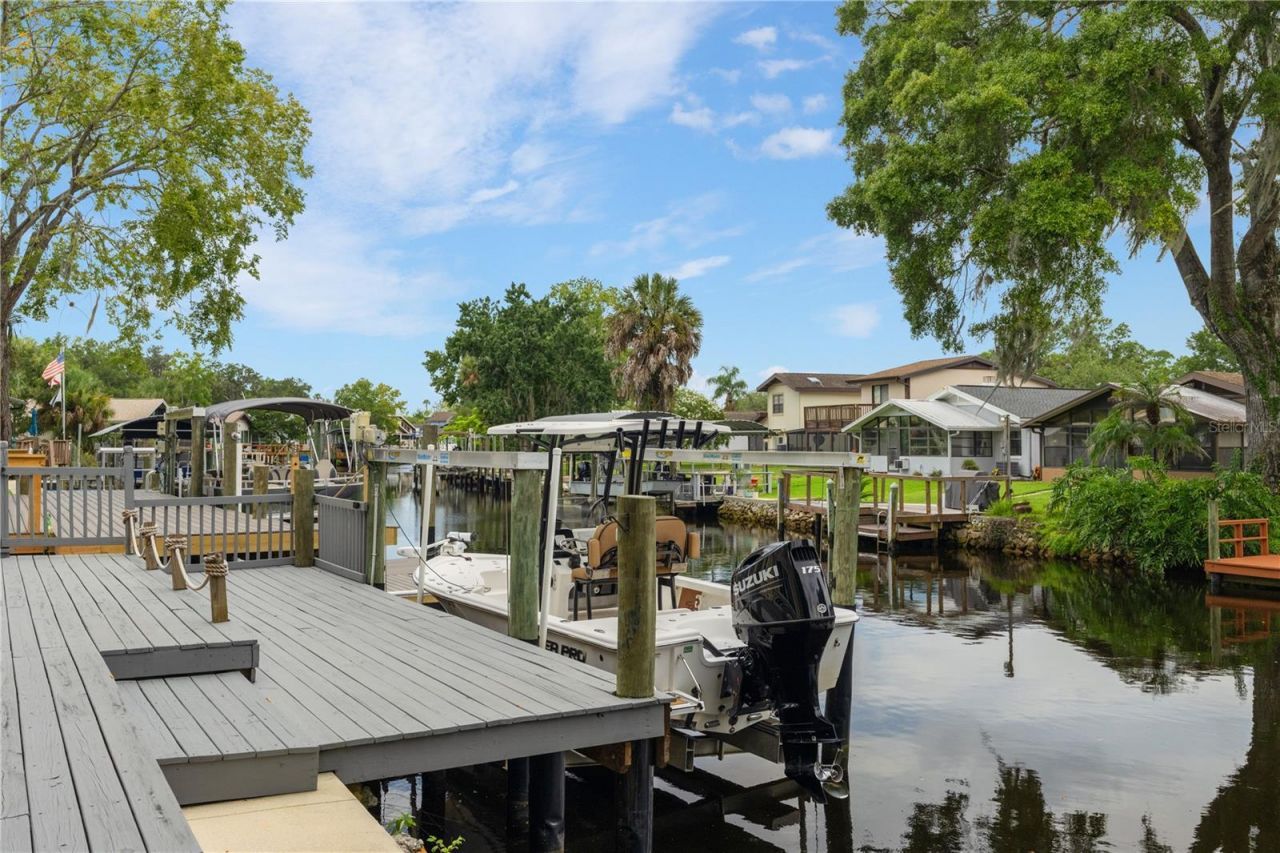 5158 S Riverview Circle , Homosassa, FL 34448 Photo