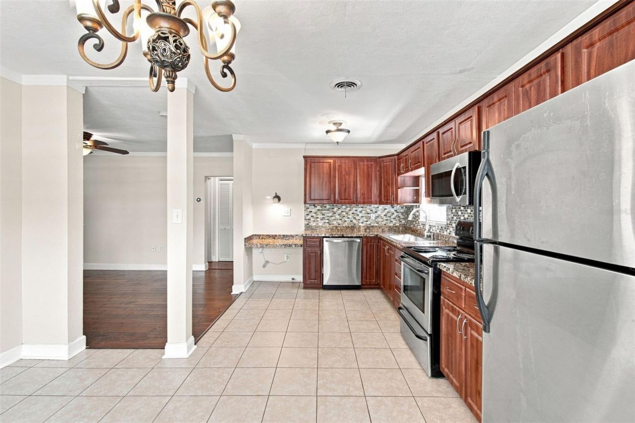 805 W Braddock Street , Tampa, FL 33603 Photo