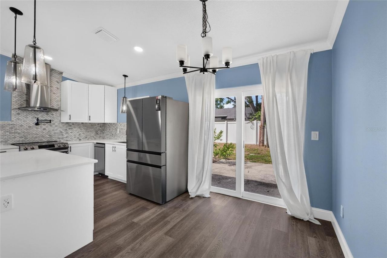 4317 Trout Drive Se, Saint Petersburg, FL 33705 Photo