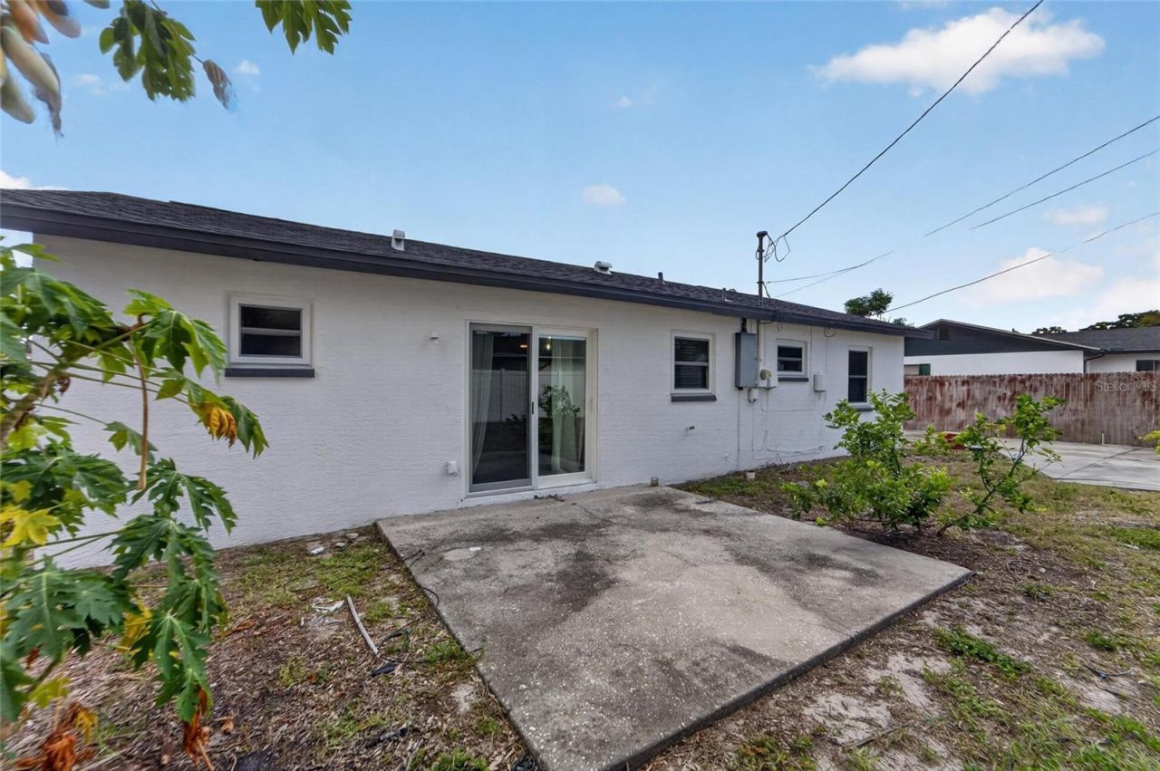 4317 Trout Drive Se, Saint Petersburg, FL 33705 Photo