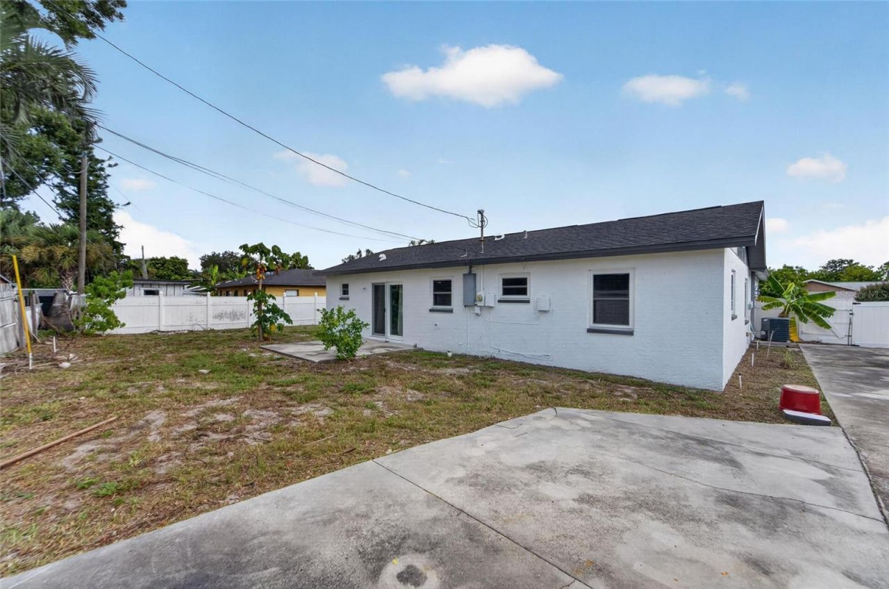 4317 Trout Drive Se, Saint Petersburg, FL 33705 Photo