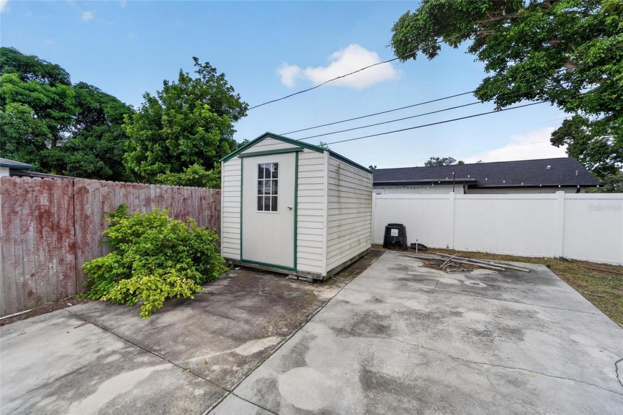 4317 Trout Drive Se, Saint Petersburg, FL 33705 Photo
