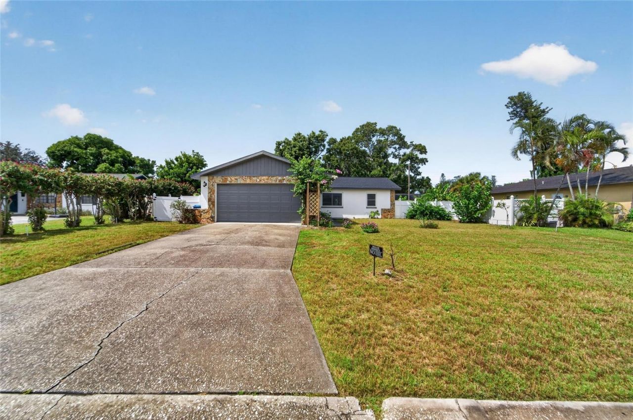 4317 Trout Drive Se, Saint Petersburg, FL 33705 Photo
