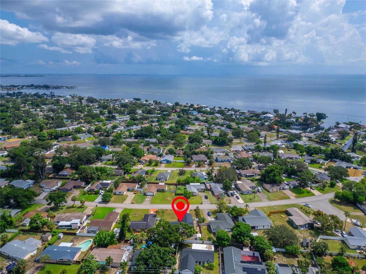 4317 Trout Drive Se, Saint Petersburg, FL 33705 Photo