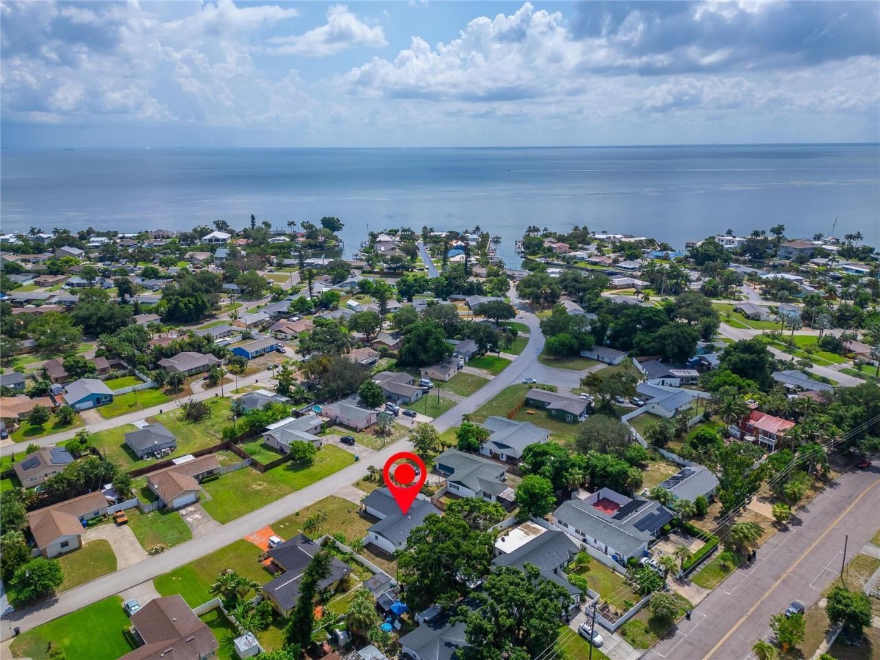 4317 Trout Drive Se, Saint Petersburg, FL 33705 Photo