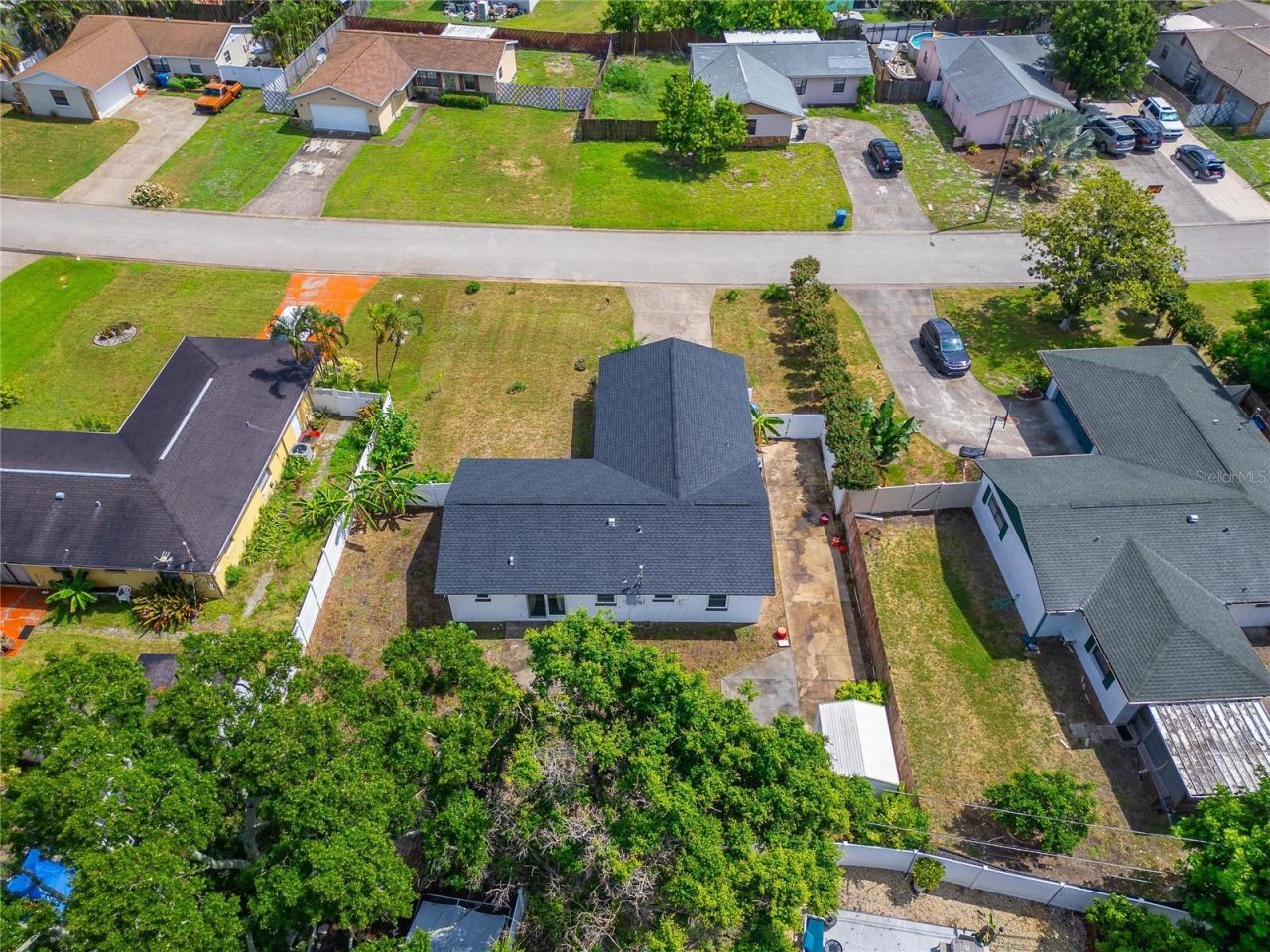 4317 Trout Drive Se, Saint Petersburg, FL 33705 Photo