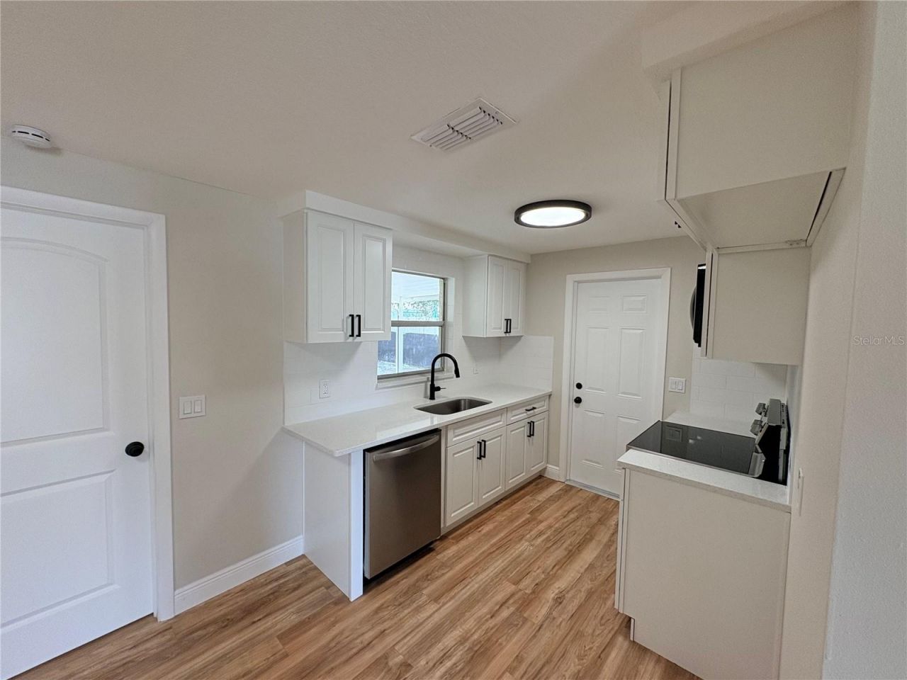 7350 Fairfax Drive , Port Richey, FL 34668 Photo
