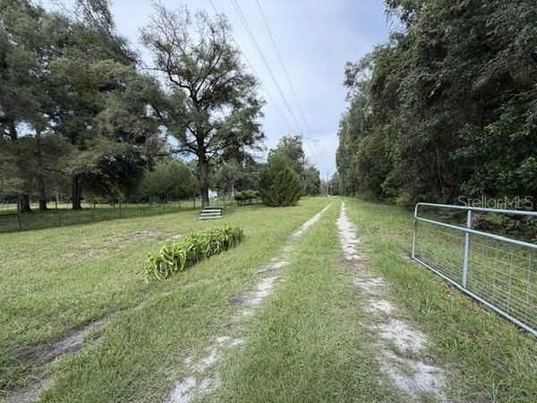 4760-A NW 55TH AVENUE , BELL, FL 32619