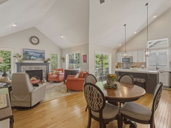 6 Wyndbrook Ln, Unit 6, Tyngsborough, MA 01879