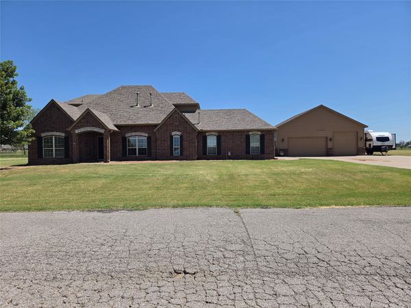 14435 N 35th Avenue E, Skiatook, OK 74070