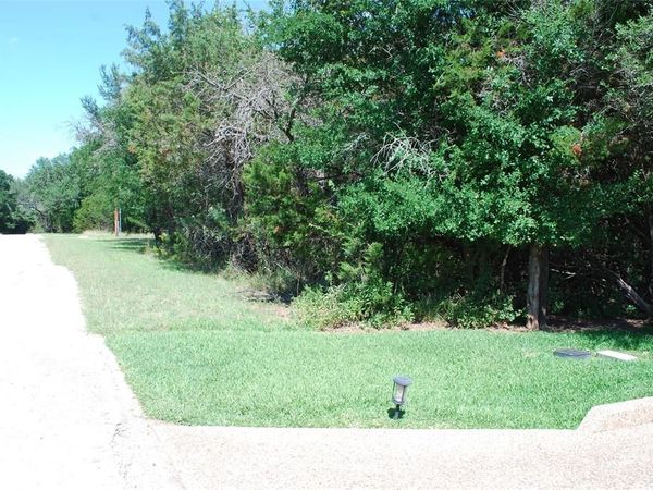 35033 Oak Wood Drive, Whitney, TX 76692